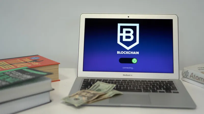 Small Crowd, Big Check: How Niche Writers Are Winning the On-Chain Revenue Game